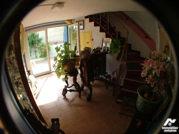 SAINT-GAUDENS CENTRE, maison F5 de 152 m² habitables sur parcelle de 330 m² avec balcon et terrasse.