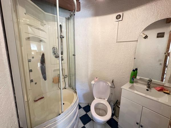 Magnifique mas provençal classé monument historique à Lançon-de-Provence