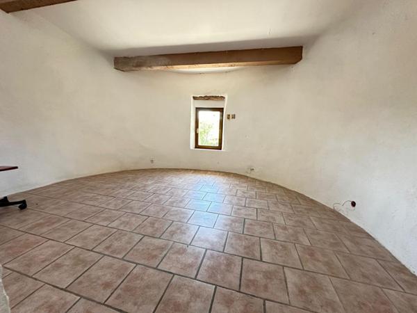 Magnifique mas provençal classé monument historique à Lançon-de-Provence