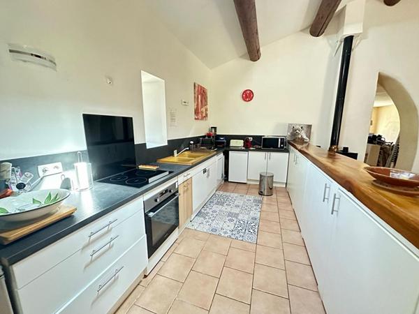 Magnifique mas provençal classé monument historique à Lançon-de-Provence