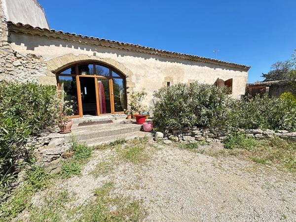 Magnifique mas provençal classé monument historique à Lançon-de-Provence