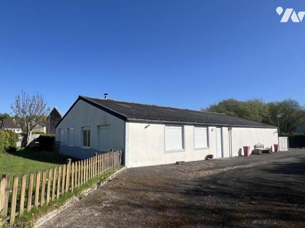 ST MICHEL DES ANDAINES, à 3 kms de BAGNOLES DE L'ORNE, bâtiment professionnel (bureaux et hangar)