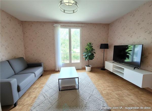 Maison sur parcelle constructible de 1100 m²
