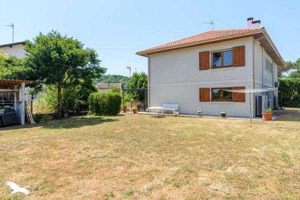 Maison 265 500 € Aire-sur-l'Adour 7 p 134 m² DPE B
