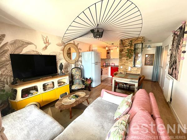 A LOUER  A PARTIR DE SEPTEMBRE- SUPERBE APPARTEMENT MEUBLE  T1 bis - CARNAC BOURG