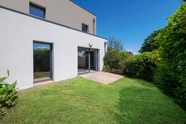 A vendre maison THORIGNE-FOUILLARD, 102m² habitable - 4 chambres dont une suite au rez-de-chaussée -  Jardin - Garage - Exposition SUD