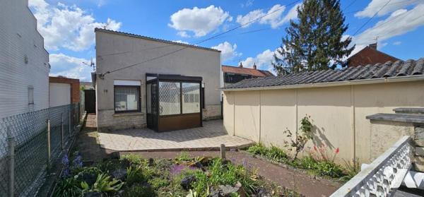 PLAIN PIED INDIVIDUEL AVEC JARDIN ET GARAGE 