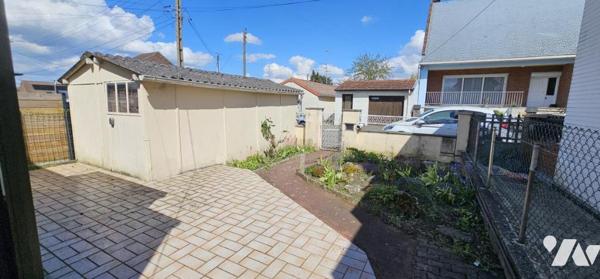 PLAIN PIED INDIVIDUEL AVEC JARDIN ET GARAGE 