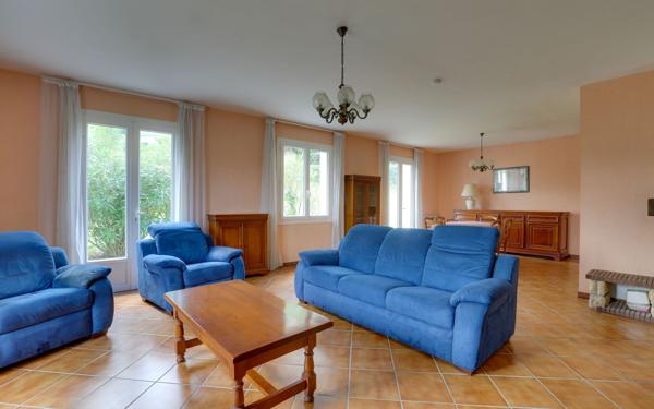 Maison à vendre    6 pièces • 160 m2 Saint-Jean-de-Luz