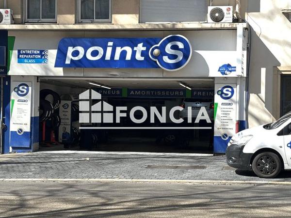 À vendre Local commercial 376 m² - Cannes 06400