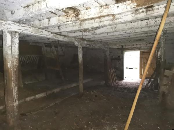 Grande grange centre bourg à 10' de Gramat