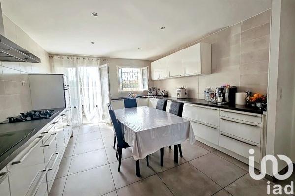 Maison à vendre 5 pièces 106 m² Carpentras