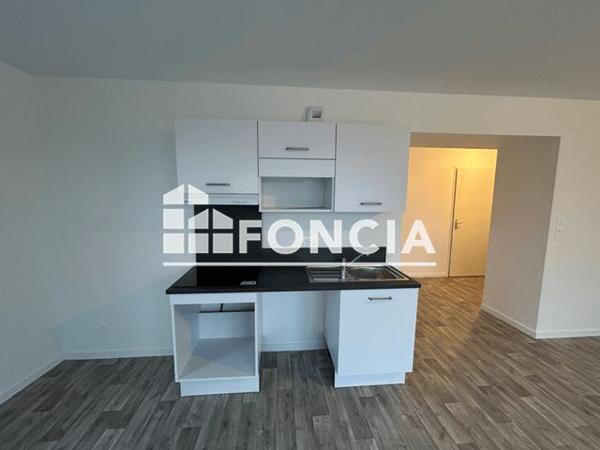 Location Appartement 4 pièces 84.87 m² - RUE PIERRE MENDES FRANCE Colombelles 14460