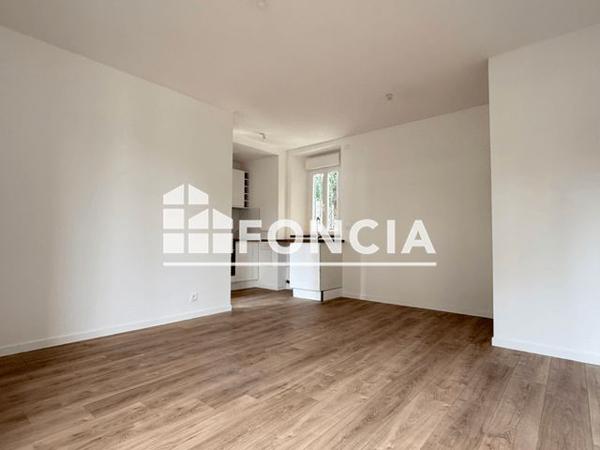 Location Appartement 2 pièces 33.7 m² - 2 RUE DU GENERAL DE GAULLE Neuilly Plaisance 93360