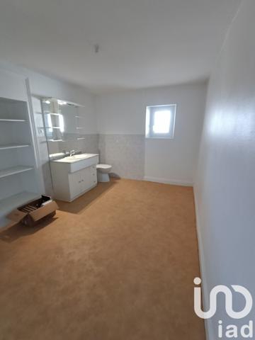 Maison de ville 5 pièces de 102 m² à Dangé-Saint-Romain (86220)