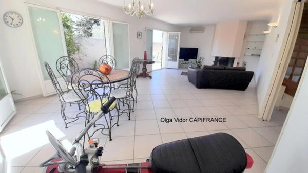 Dpt Hérault (34), à vendre LE GRAU D'AGDE maison P5 terrain 1000 m² double garage