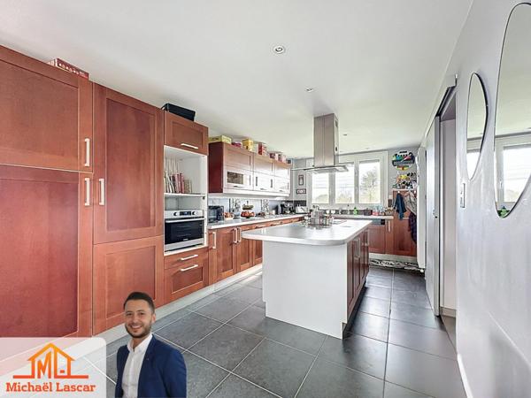 Maison familiale 165 m² avec sous-sol complet