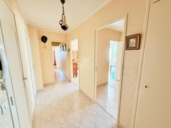 Appartement 4 pièces à vendre à Conflans Sainte Honorine - Réf 8389 241 000 € **  - Référence  8422