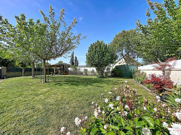 Maison Beaufort En Anjou 6 pièce(s) 136 m2