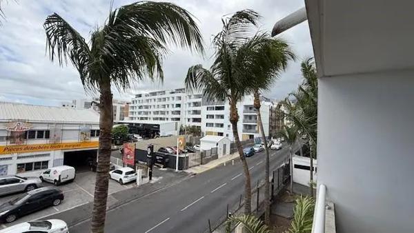 Appartement à vendre 2 pièces 49m² Saint-Denis (97490)