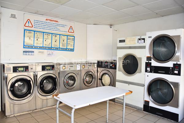 Local d activites de 60 m²