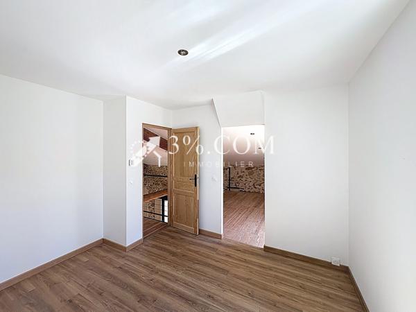 Maison 5 pièce(s) 3 chambre(s) 145.7 m²