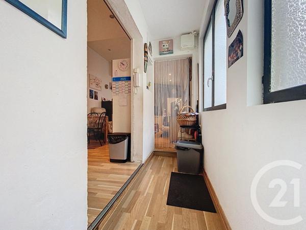Appartement F2 à vendre  2 pièces - 54,80 m 2   ROCHEFORT  - 17