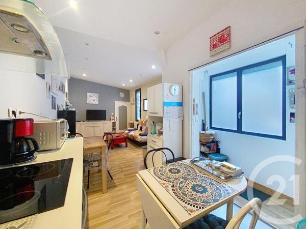 Appartement F2 à vendre  2 pièces - 54,80 m 2   ROCHEFORT  - 17