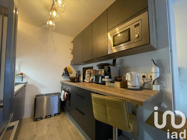 Appartement 3 pièces de 64 m² à Le Blanc-Mesnil (93150)