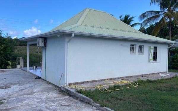 Maison à louer    3 pièces •  Sainte-Anne