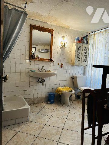 Maison de village avec jardin intérieur