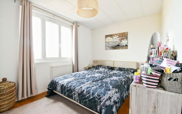 Appartement à vendre    4 pièces • 74,83 m2 Valence