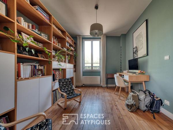 Demeure bourgeoise rénovée avec maison annexe et jardin en centre-ville