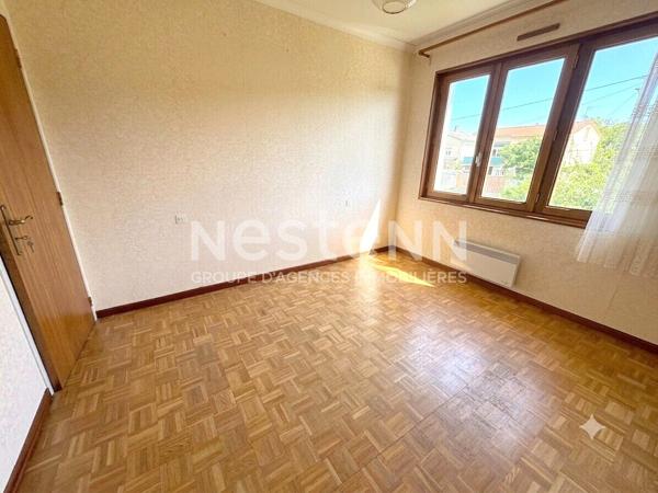 MAISON LAROQUE D'OLMES   2 LOGEMENTS  POSSIBLES