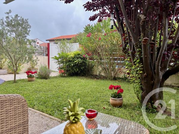 Maison à vendre  5 pièces - 98 m 2   ST JEAN DE LUZ  - 64