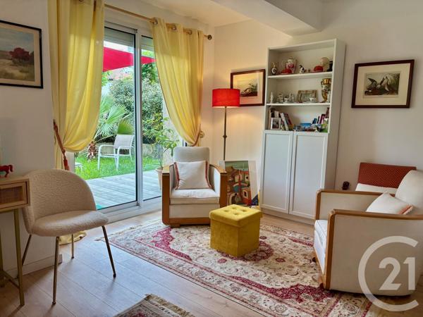 Maison à vendre  5 pièces - 98 m 2   ST JEAN DE LUZ  - 64