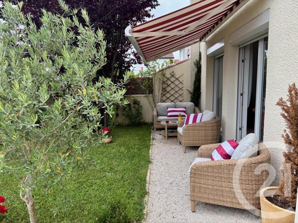 Maison à vendre  5 pièces - 98 m 2   ST JEAN DE LUZ  - 64