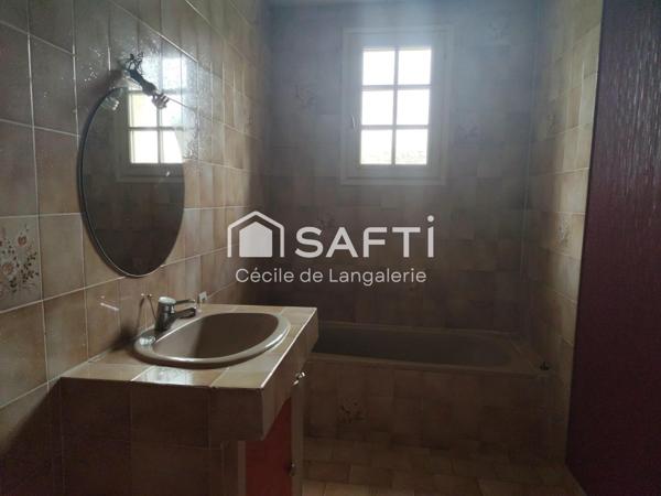 MAISON SUR UN BEAU TERRAIN DE 6829m² ARBORE FLEURI