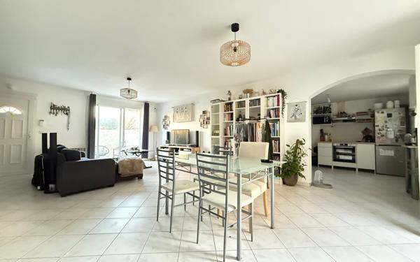 Maison à vendre    4 pièces •  Miramas