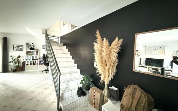 Maison à vendre    4 pièces •  Miramas