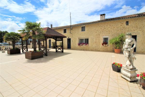 Maison à vendre à Villefagnan (16240) - Charente