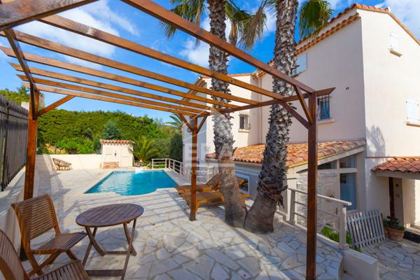 Maison Mandelieu La Napoule 7 pièce(s) 210 m2