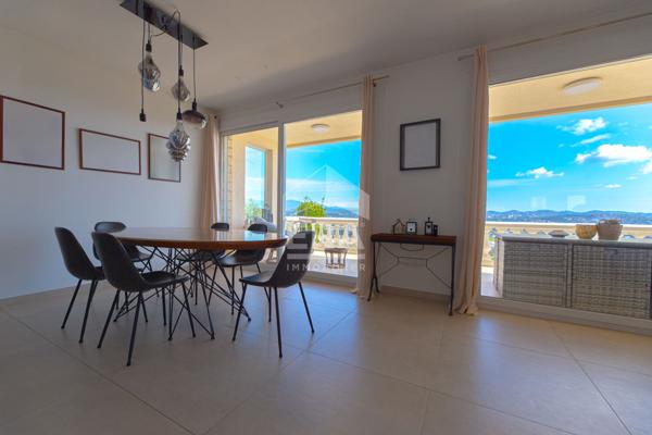 Maison Mandelieu La Napoule 7 pièce(s) 210 m2