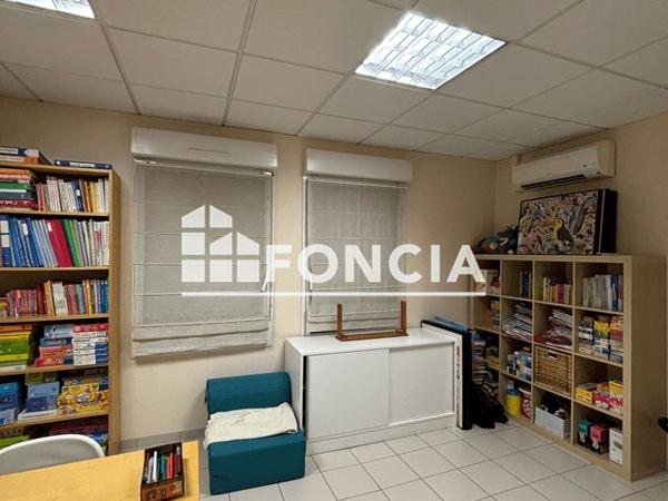 Location Local commercial 1 pièce 22.6 m² - 37 Rue du Général Empain Bouffemont 95570