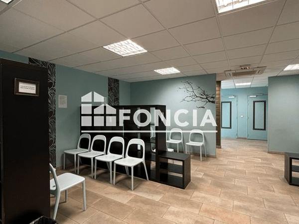 Location Local commercial 1 pièce 22.6 m² - 37 Rue du Général Empain Bouffemont 95570