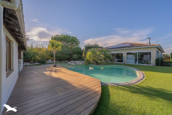 Maison à vendre |  Aussonne |  7 pièces | 238 m²