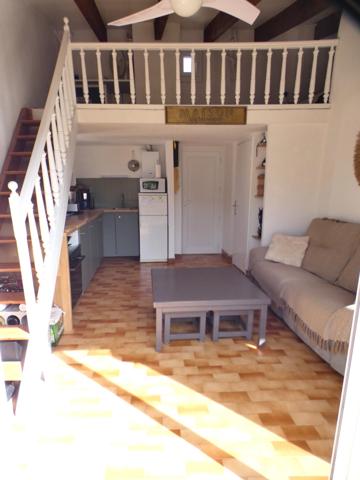 Pinède. Appartement 2 pièces mezzanine