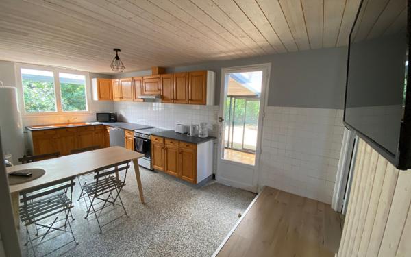 Maison à vendre    6 pièces •  Les Mathes