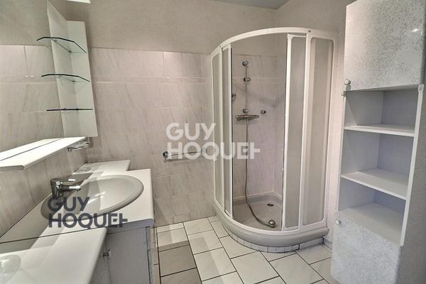 Bernay, centre-ville, tout à pied !