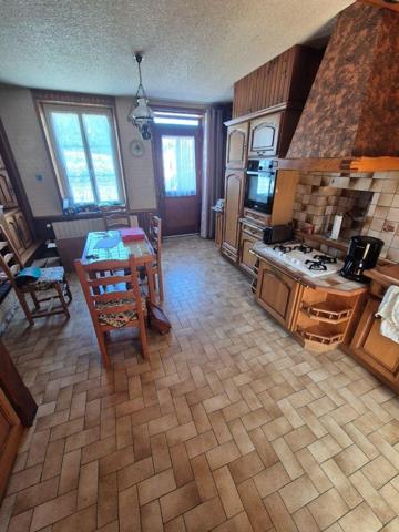 Maison à vendre à Neuvy-Saint-Sépulchre dans l'Indre (36230), ref : CG/386